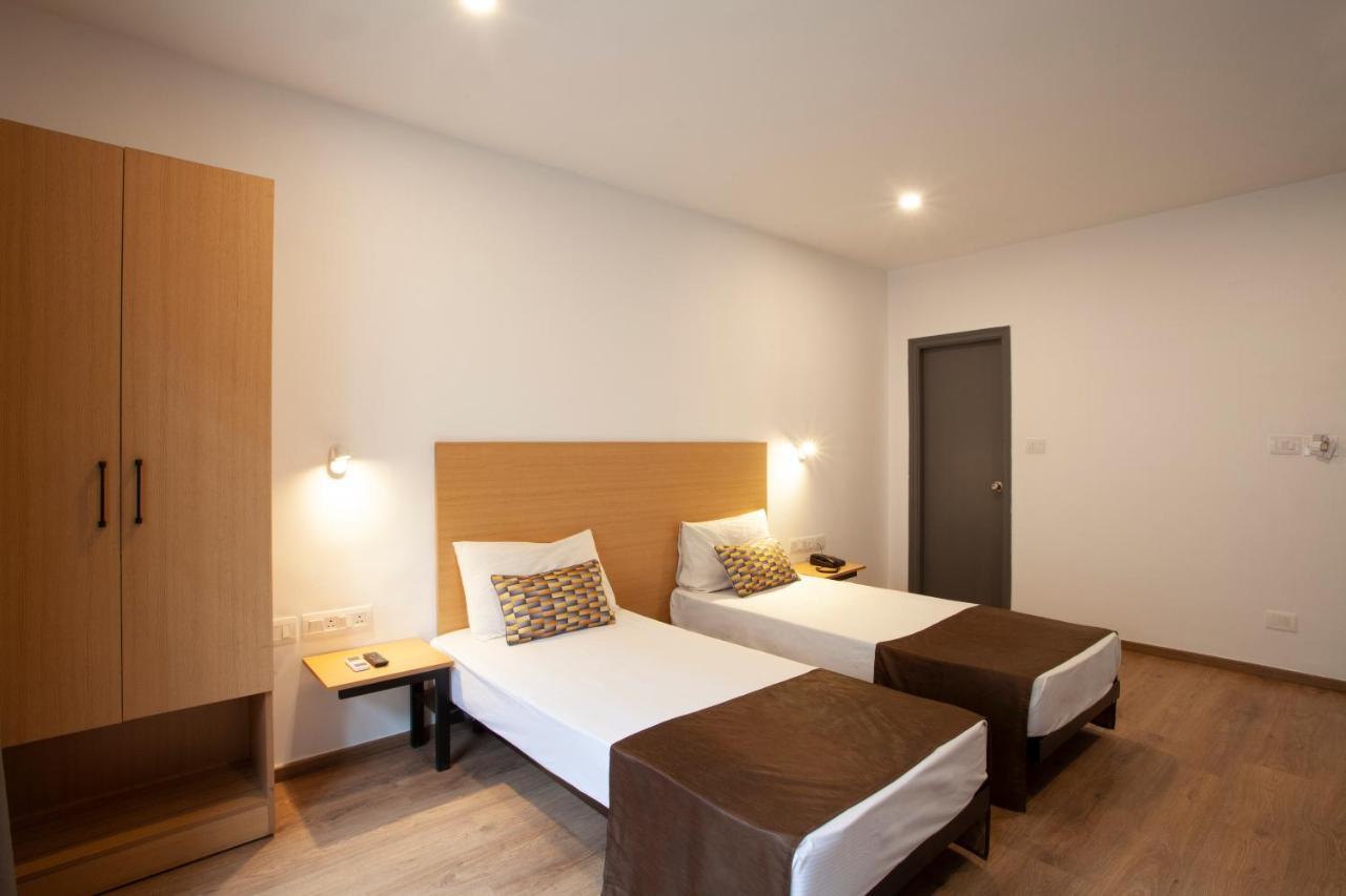 Hotel Panchvati Comforts Bangalore Buitenkant foto